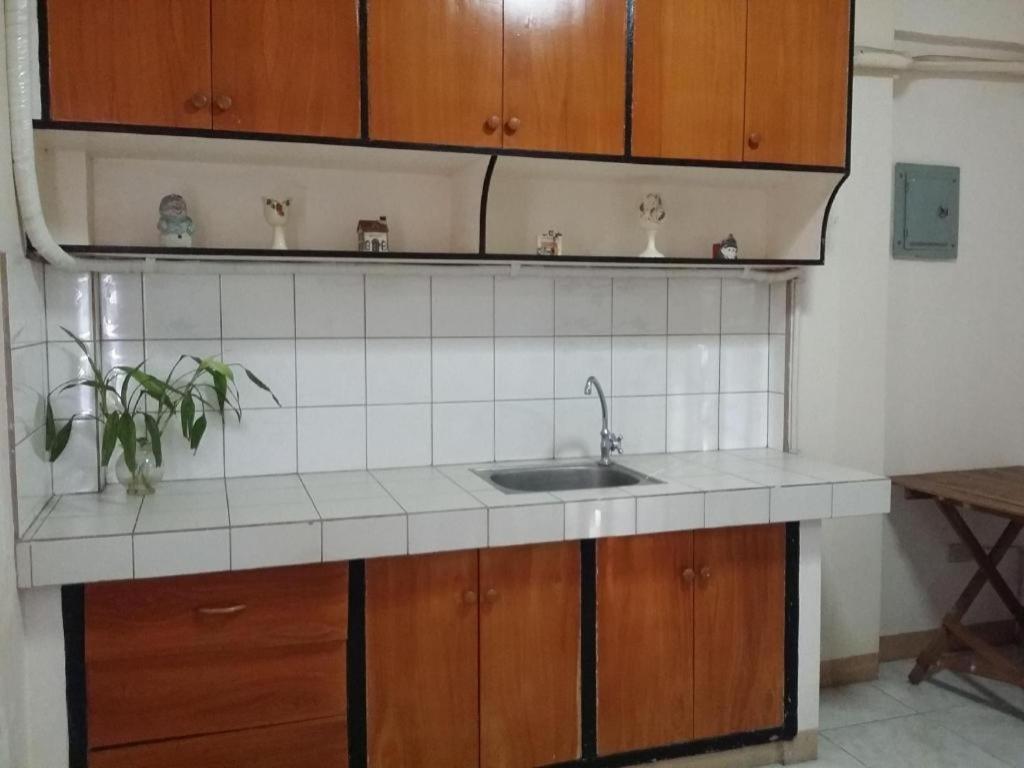 Bridgeview Hotel Laoag Eksteriør bilde