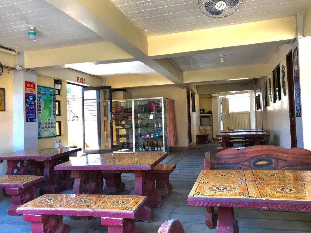 Bridgeview Hotel Laoag Eksteriør bilde